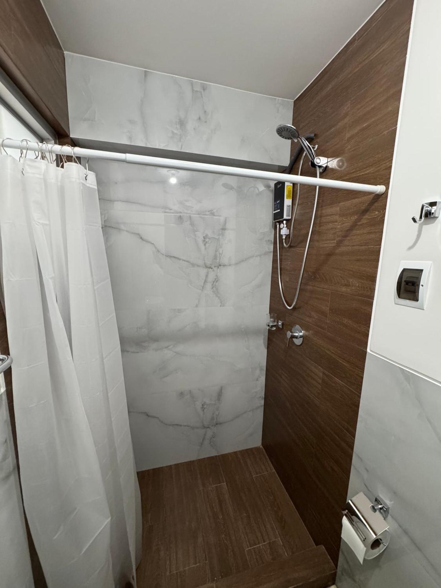 Apartamento Departamento Moderno Y Comodo, 3 Hab, 2 Banos Y Buena Vista