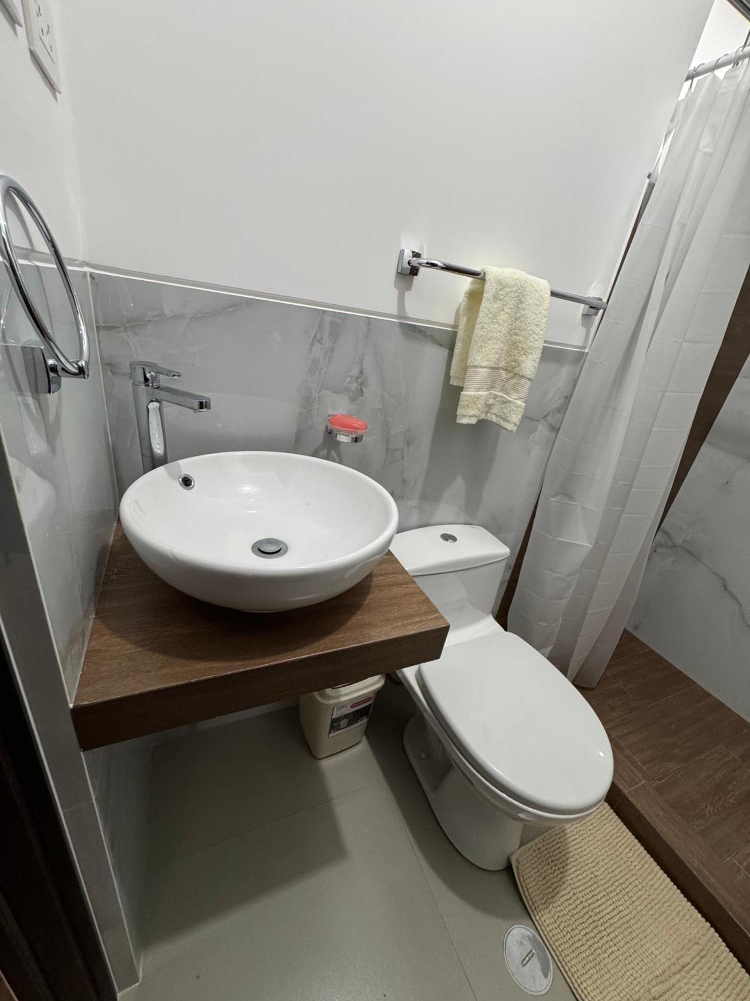 Departamento Moderno Y Comodo, 3 Hab, 2 Banos Y Buena Vista Apartamento