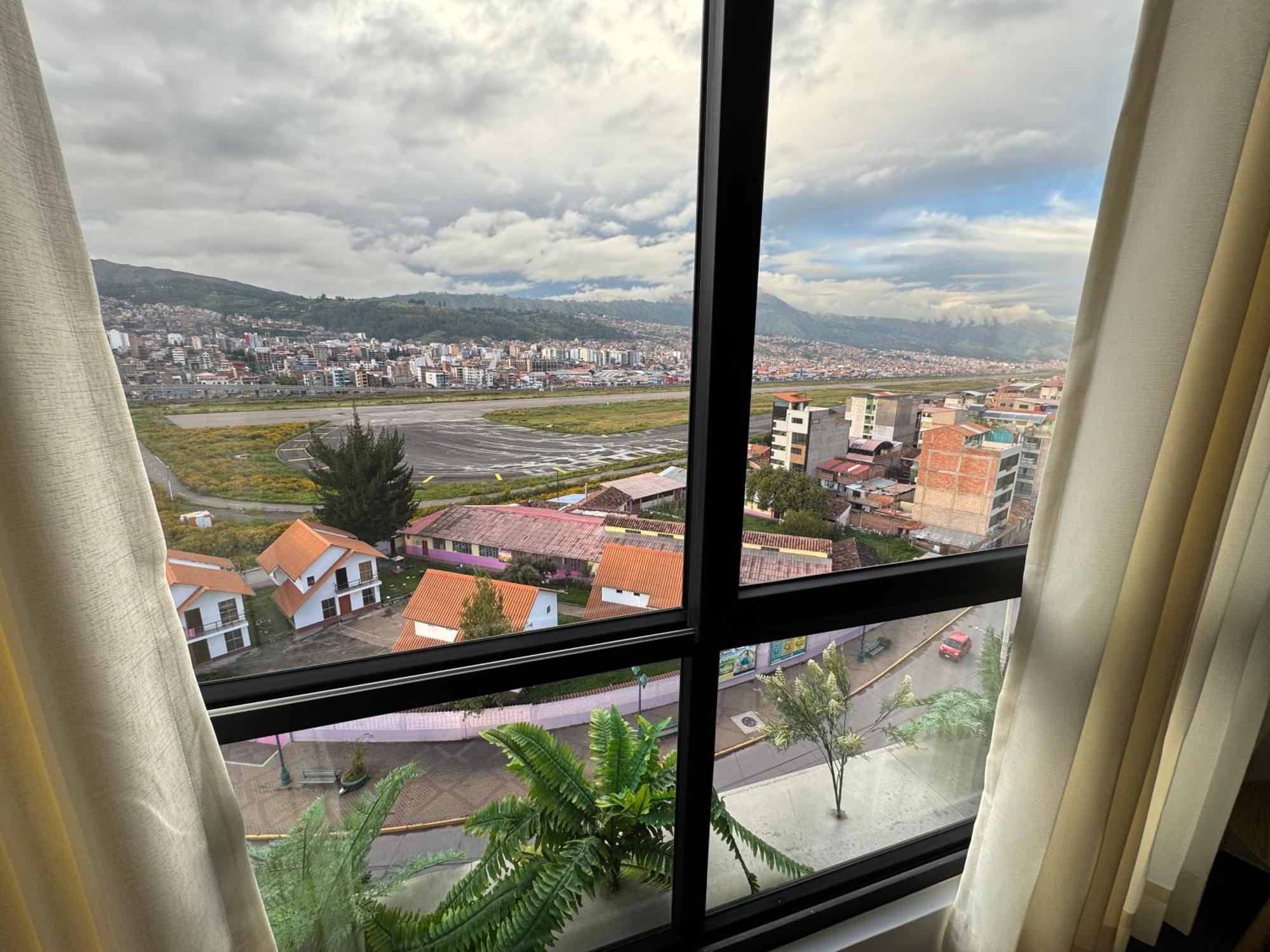 Departamento Moderno Y Comodo, 3 Hab, 2 Banos Y Buena Vista