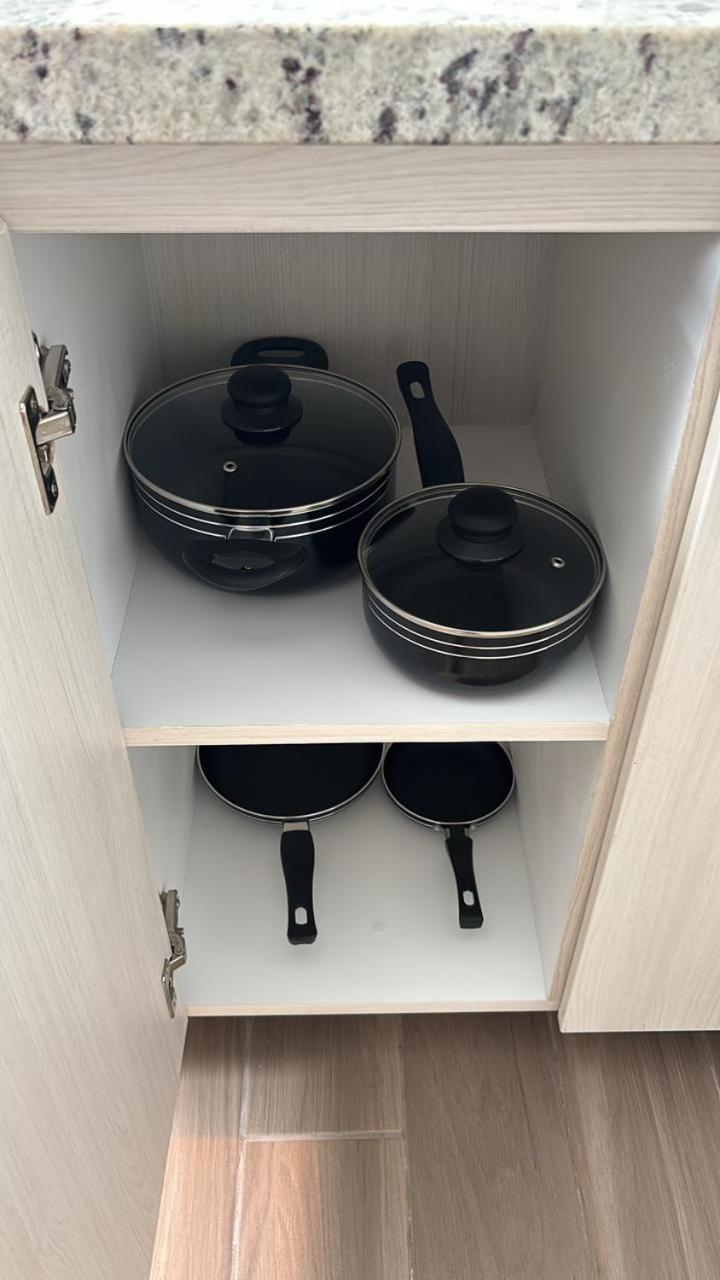 Apartamento Departamento Moderno Y Comodo, 3 Hab, 2 Banos Y Buena Vista